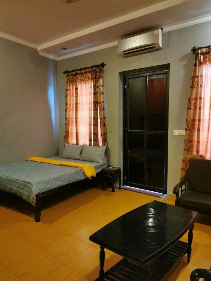 Sovanphum Guesthouse And Restaurant Phnom Penh Ngoại thất bức ảnh